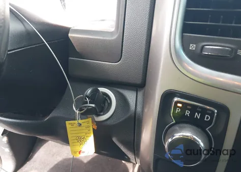 2018 Ram 1500 Slt 4X2 6'4 Box from USA, damaged, VIN 1C6RR6TT0JS160558